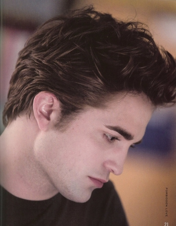 Edward Cullen (Robert Pattinson) from the Twilight Saga